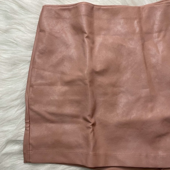 NEW TRENDY DUSTY BLUSH BUTTON FRONT FAUX LEATHER SKORT - Picture 8 of 17